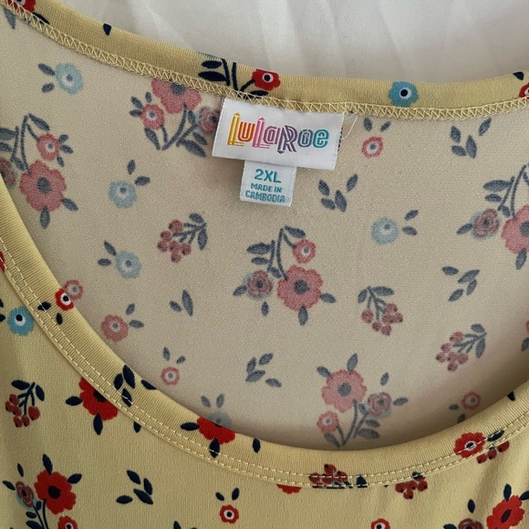 Women’s LuLaRoe 2xl sleeveless yellow w/ flowers maxi dress $13 - Picture 3 of 7